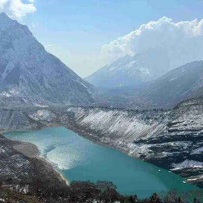 trekkers-and-locals-manaslu-circuit-trek