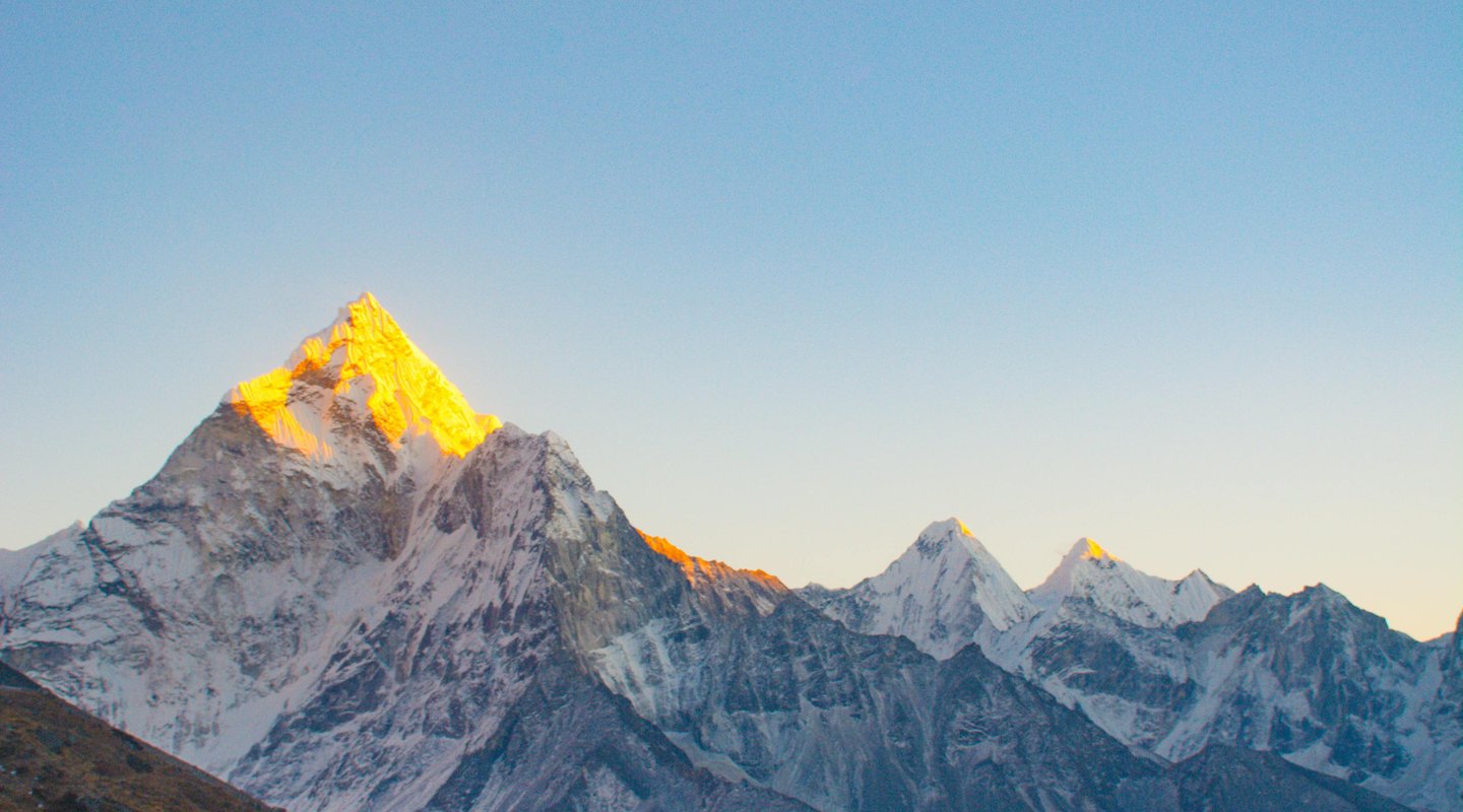 _beautiful-cloud-view-from-Everest-Base-Camp