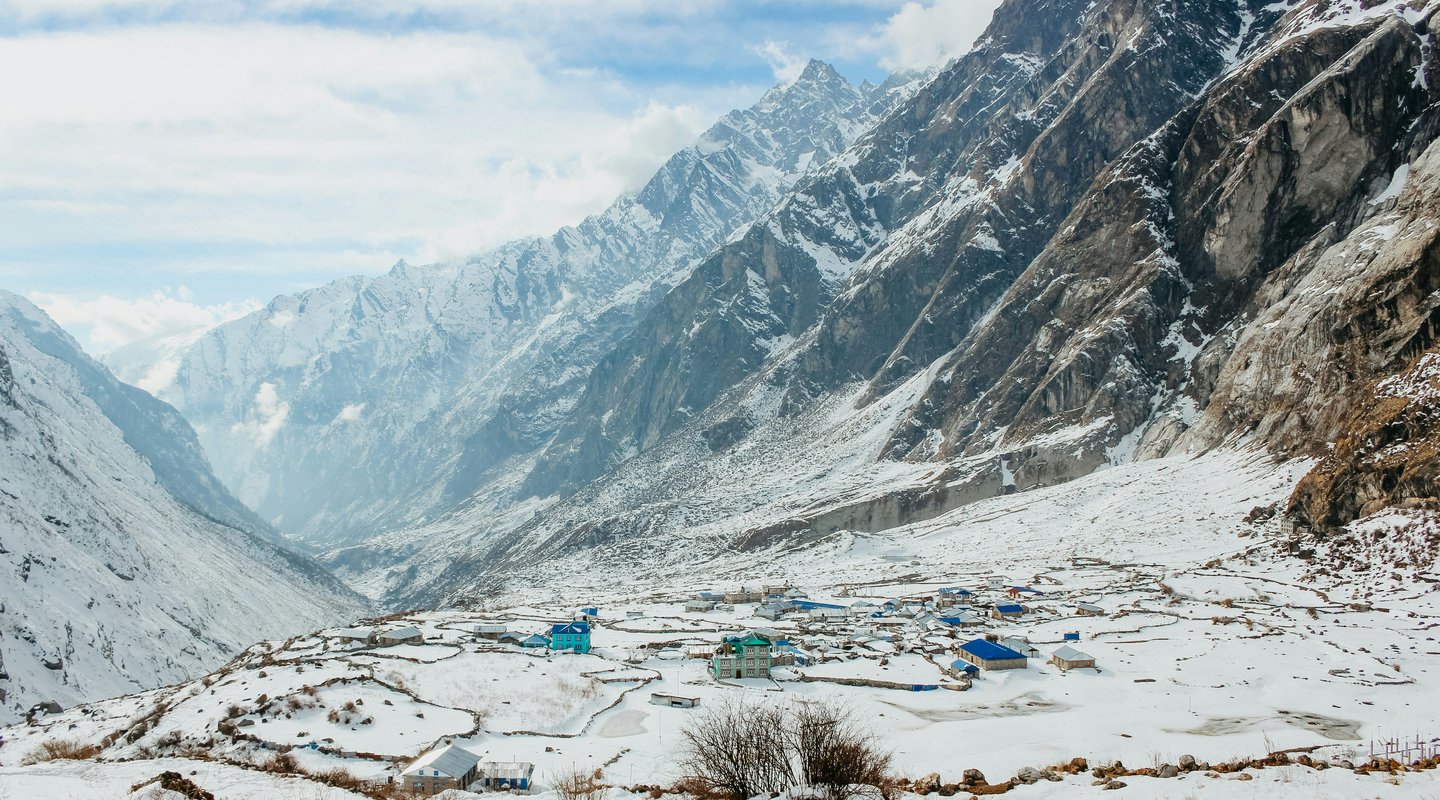 "Panoramic view from Kyanjin Ri summit (4,773m) showing Langtang Himal glacier peaks"