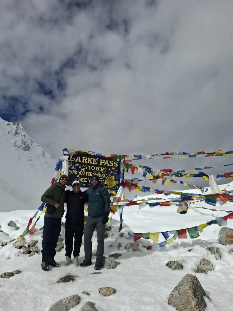 Snow-covered trail leading to Larke Pass on the Short Manaslu Circuit Trek, one of the highest viewpoints of the route.