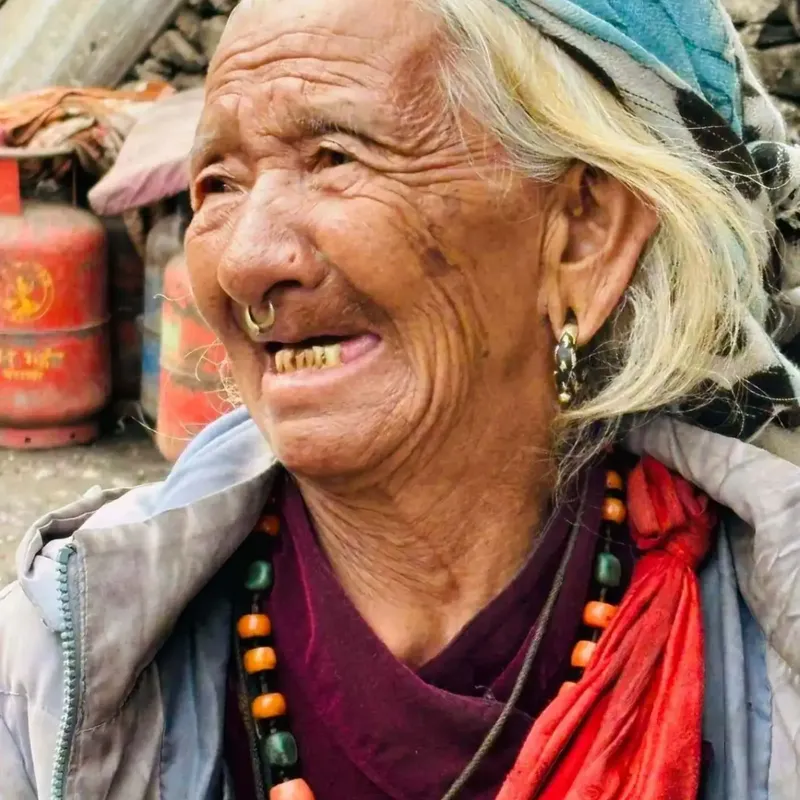 local-elder-portrait-manaslu-base-camp
