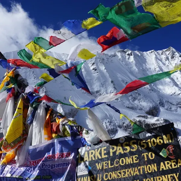 manaslu-circuit-trek-larkya-la-pass