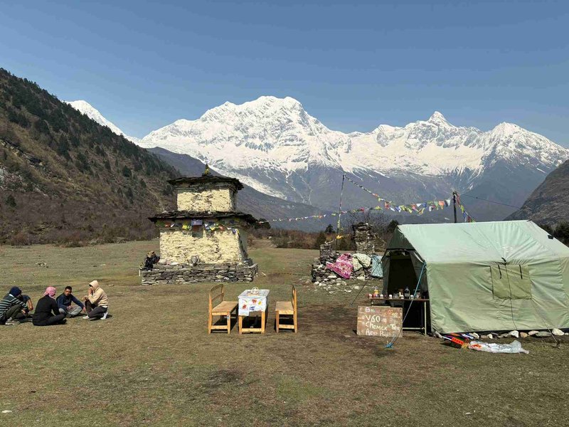 manaslu-circuit-trek-trail-shop.jpg