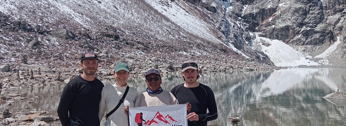 trekkers from himalayan hero in manaslu circuit trek