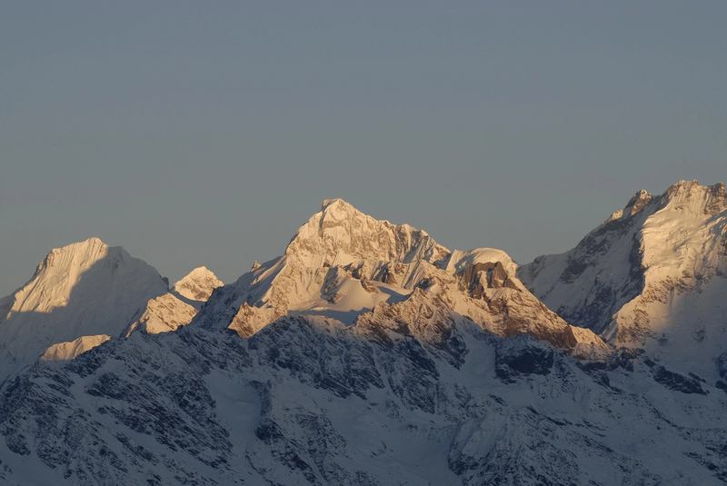 sunrise at langtang himal
