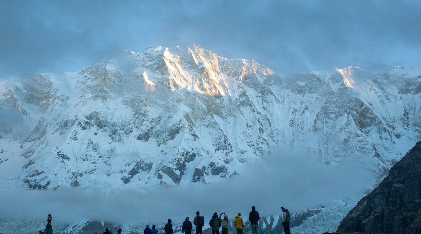 Scenic mountain landscapes on Annapurna Circuit trail in Nepal
