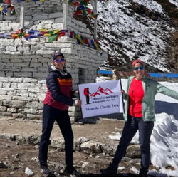 solo-female-manaslu-circuit-trek