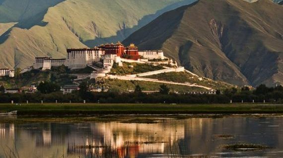 Tibet tour via land
