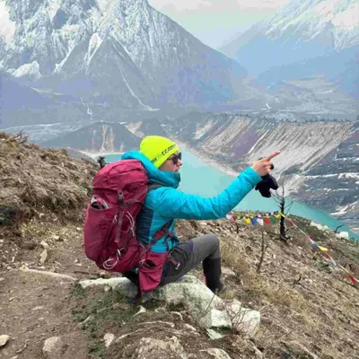 trekker-glacial-lake-manaslu-circuit-trek