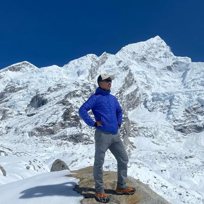 ultimate-everest-base-camp-island-peak-climbing