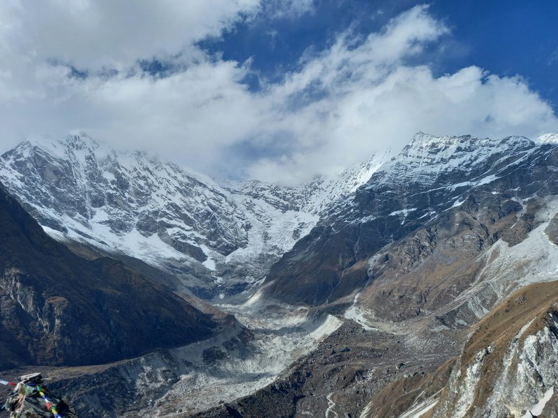 beautiful-arial-view-of-langtang-valley