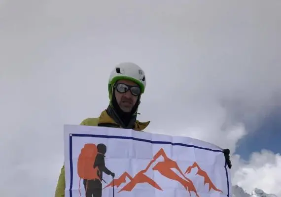 island-peak-climbing