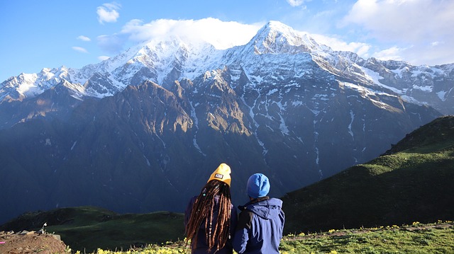 trekkers in mardi himal and annapurna base camp trek route enjoying the view of mountain